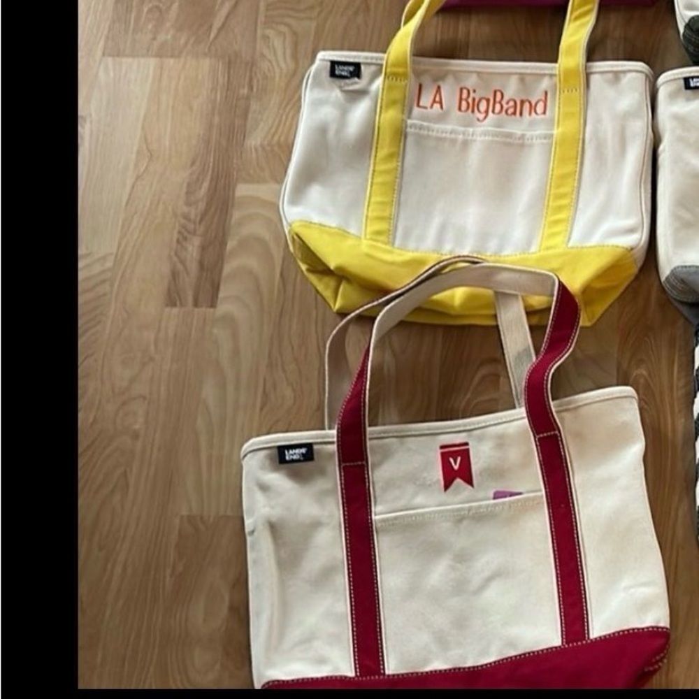 Land's End Canvas tote various colors and embroidery pockets zipper Size Medium